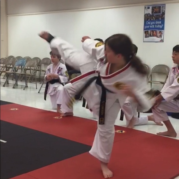 Meet your Posher, Natalie - Picture 5 of 5